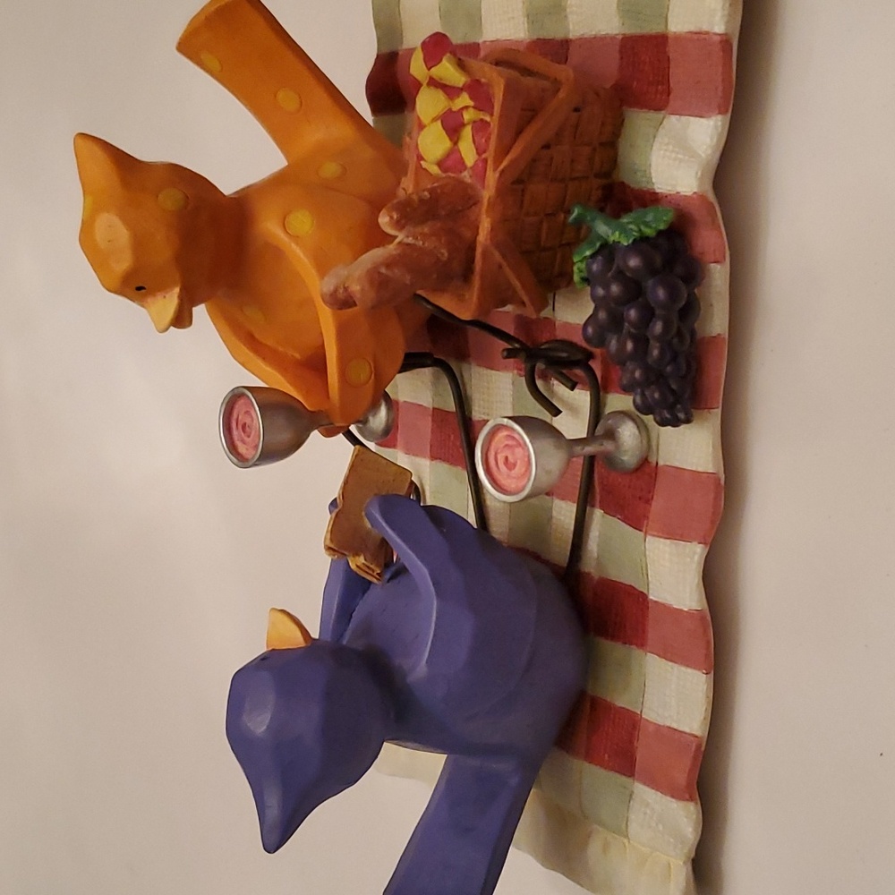 Birds picnic